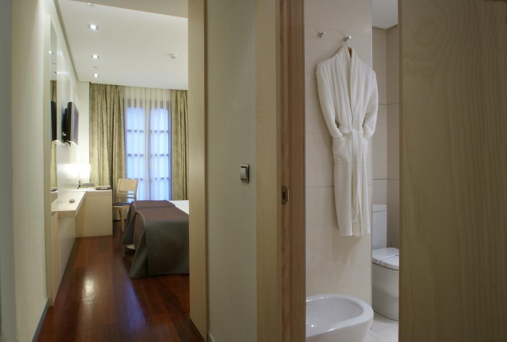 Double or Twin Room,1001303688:JPEG